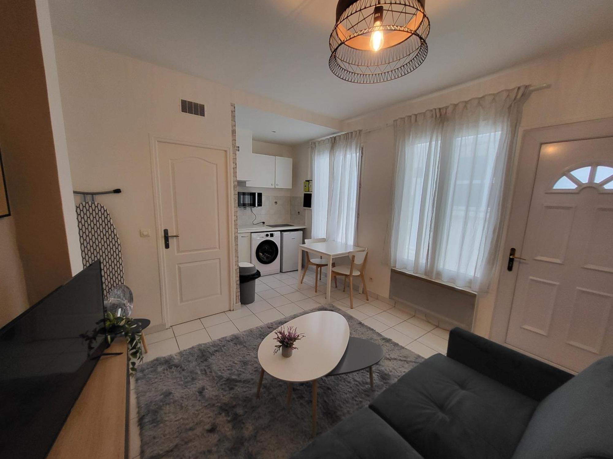 Appartement Spacieux 28M2 Avec Chambre Separee Issy-les-Moulineaux Exteriér fotografie